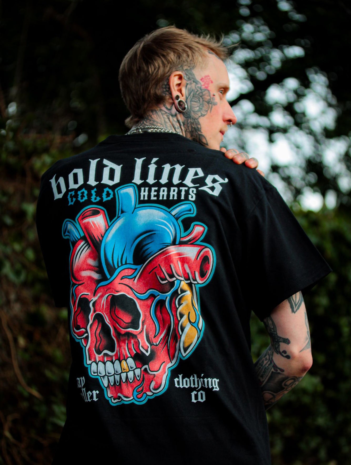 'Bold Lines, Cold Hearts' Black Tee